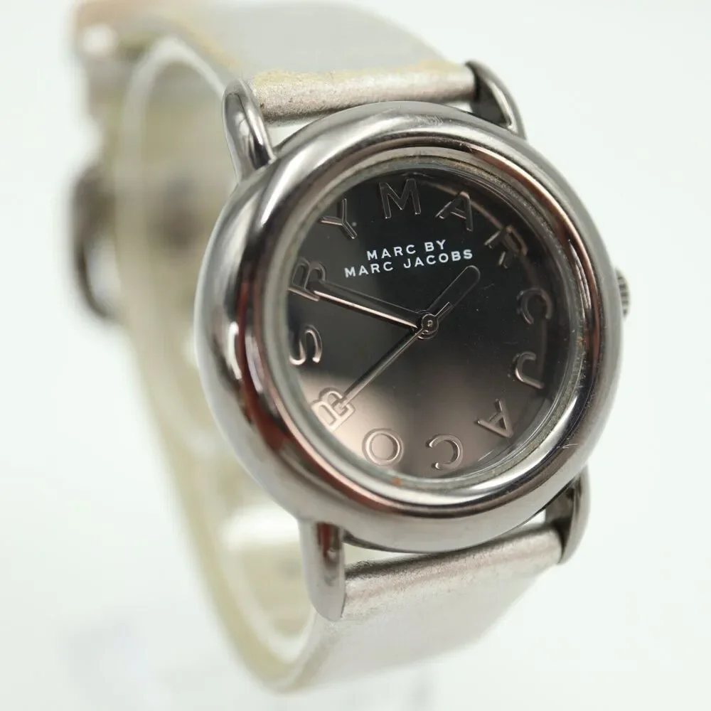 Marc Jacobs Womens Gunmetal Watch 33mm Round Leather Strap MBM1220 w New Battery